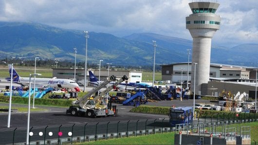 mariscal sucre International Airport