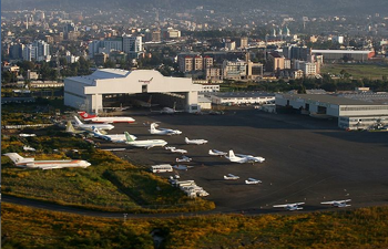 Addis_Ababa_Bole_airport_runway