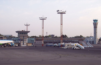 Islam_Karimov_Tashkent_International_Airport_runway