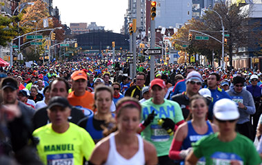 people running in new york marathon