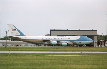 South_Bend_International_Airport_runway