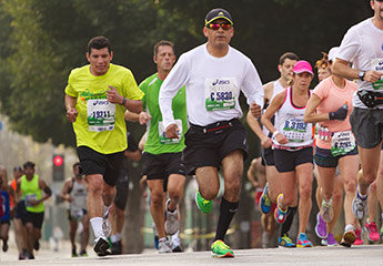 people running in los angeles marathon